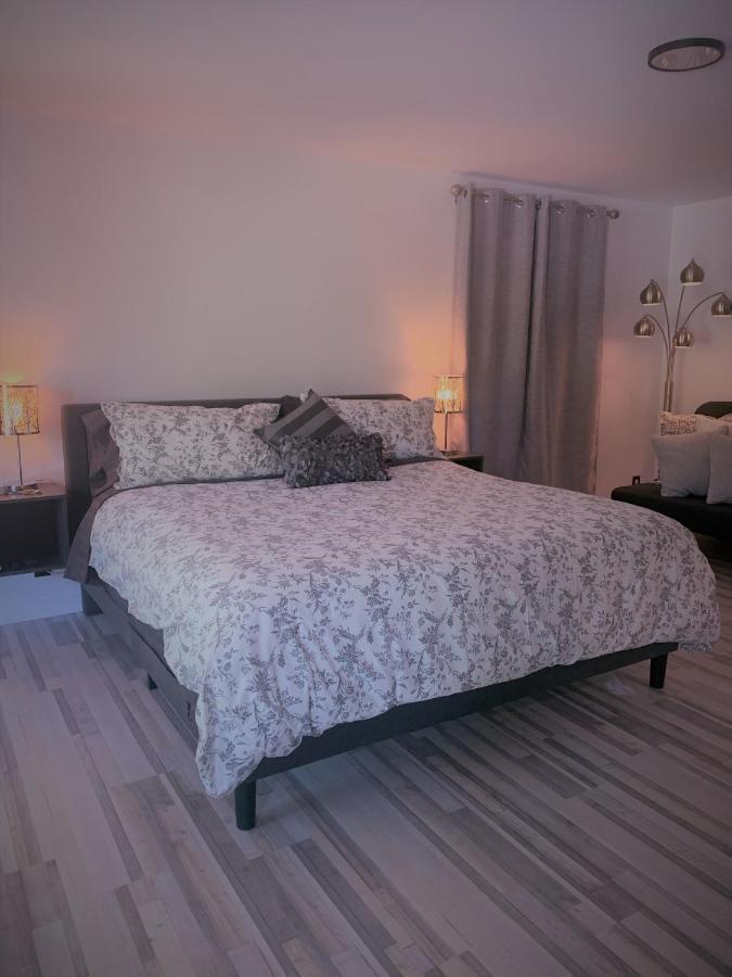 La Boheme - Bed & Breakfast Bromont Exterior photo
